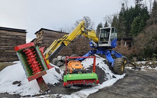 Schreitbagger, Kaiser S2-4, Mähraupe, MDB LV600, Geräteträger, Forstmulcher